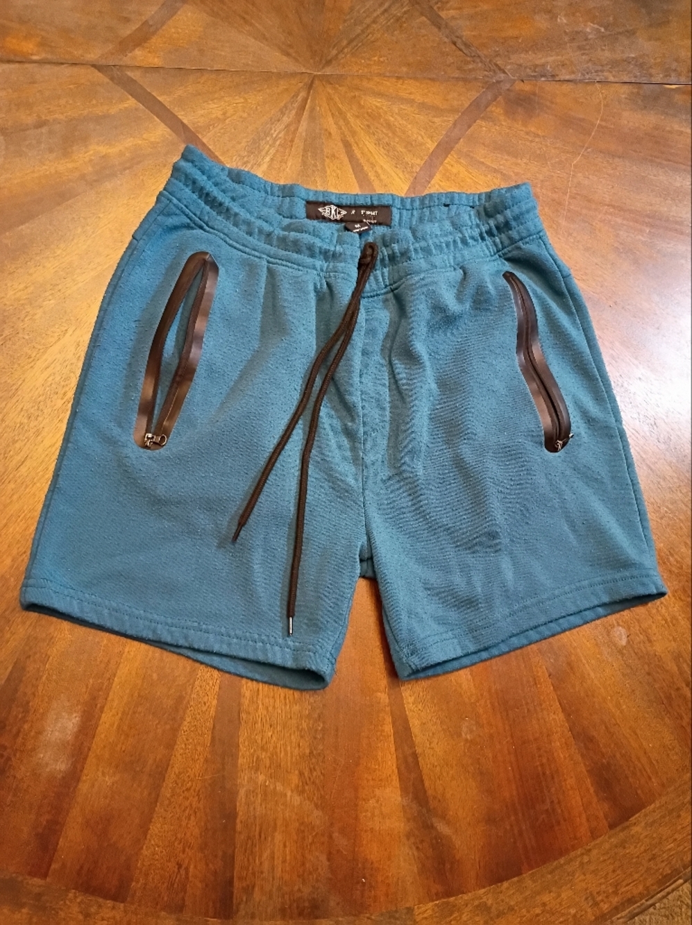 BKYS Men’s Teal Fleece Sweat Shorts Size Medium Zip Pocket Distressed Wear